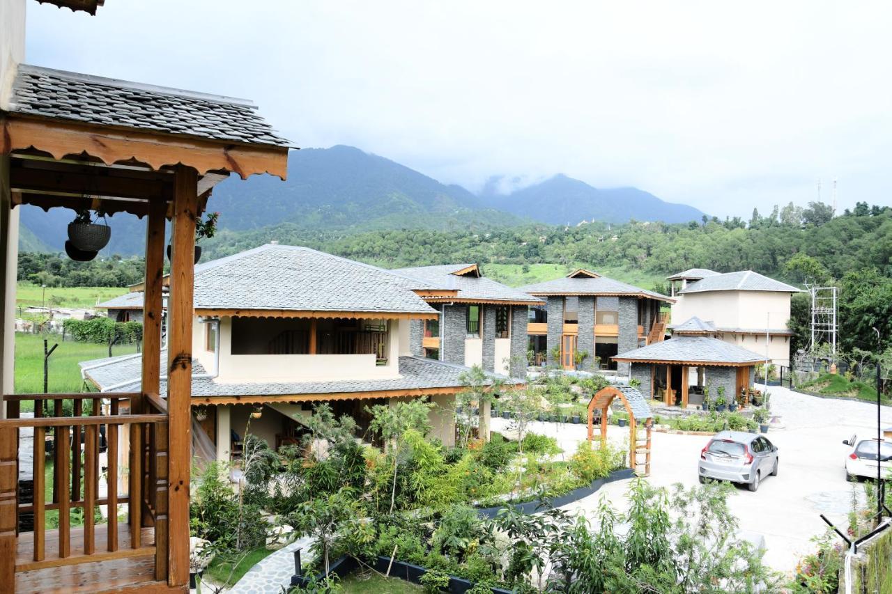 Osho Himalayas Wellness Resort Kangra Exterior foto